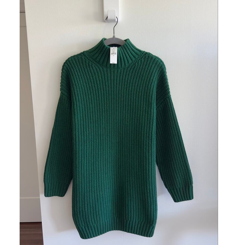 NWT: Gap - Women's Oversized Turtleneck Mini Sweater Dress in Evergreen (XS)